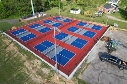 Lkvw pickleball courts